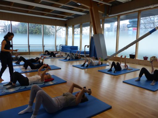 Cours de gym douce avec renforcement musculaire adapté